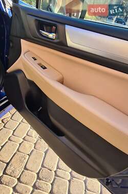 Седан Subaru Legacy 2017 в 