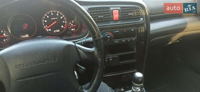 Седан Subaru Legacy 2002 в Днепре