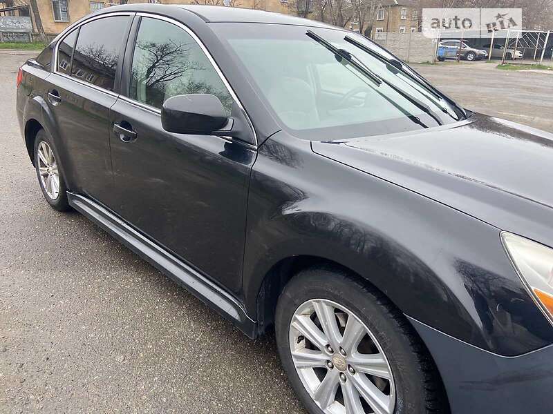 Седан Subaru Legacy 2011 в Киеве