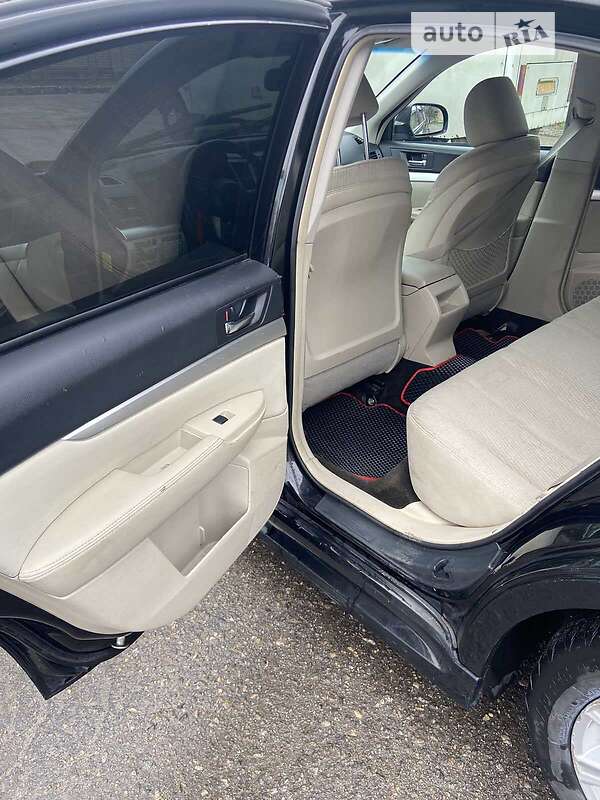 Седан Subaru Legacy 2011 в Киеве