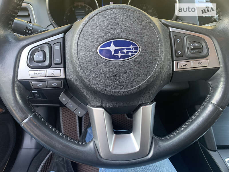 Седан Subaru Legacy 2015 в Ужгороде