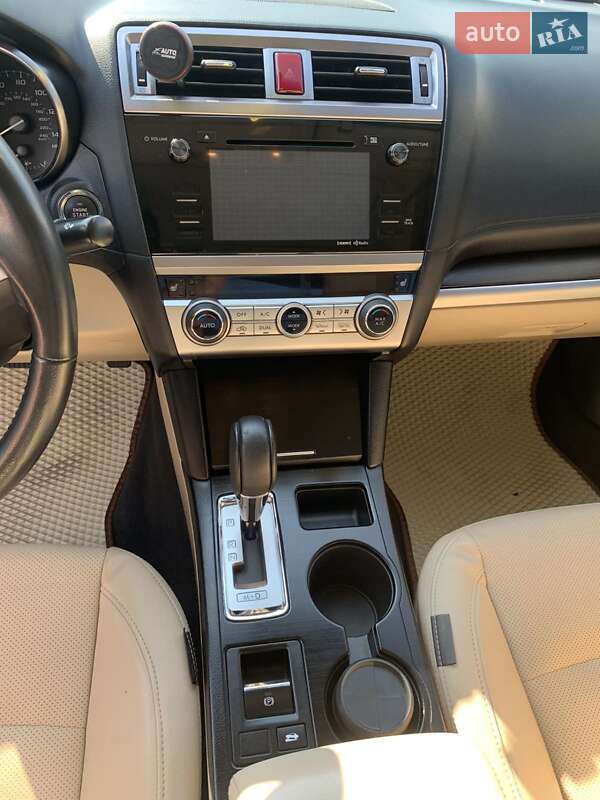 Седан Subaru Legacy 2016 в Черкасах