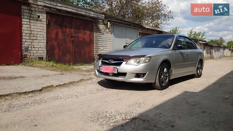 Седан Subaru Legacy 2006 в Днепре