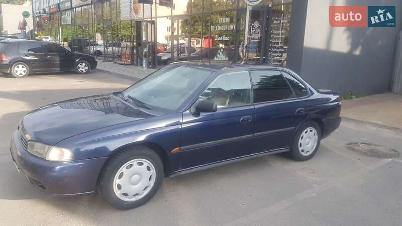 Седан Subaru Legacy 1996 в Киеве