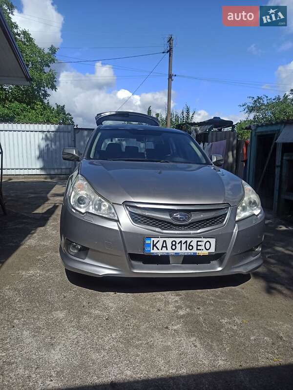 Универсал Subaru Legacy 2010 в Киеве