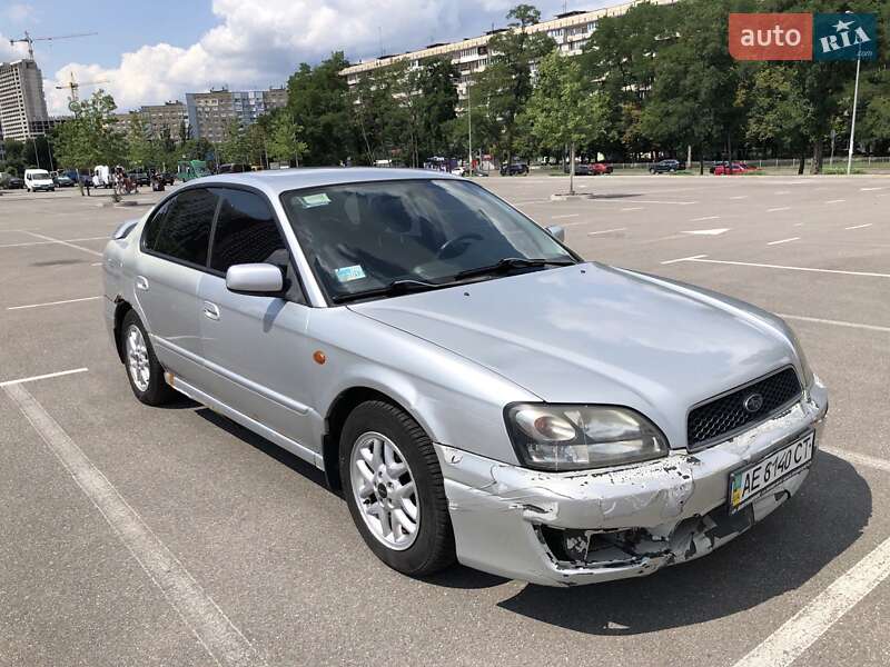 Седан Subaru Legacy 2002 в Києві