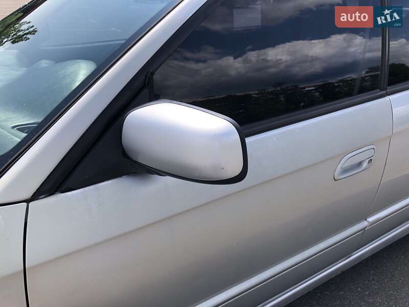 Седан Subaru Legacy 2002 в Києві