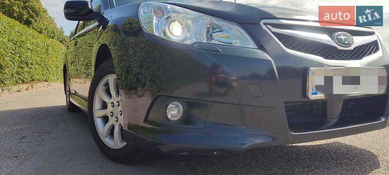 Универсал Subaru Legacy 2011 в Луцке