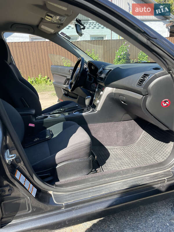 Седан Subaru Legacy 2006 в Днепре