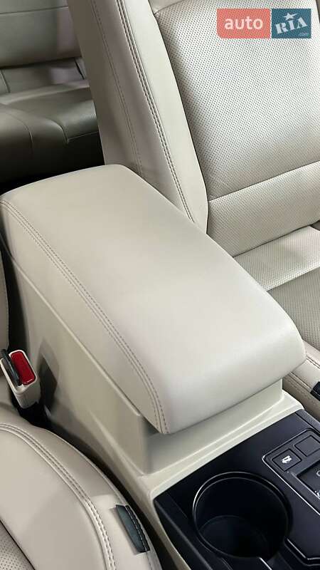 Седан Subaru Legacy 2018 в Днепре