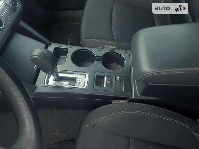 Седан Subaru Legacy 2018 в Киеве