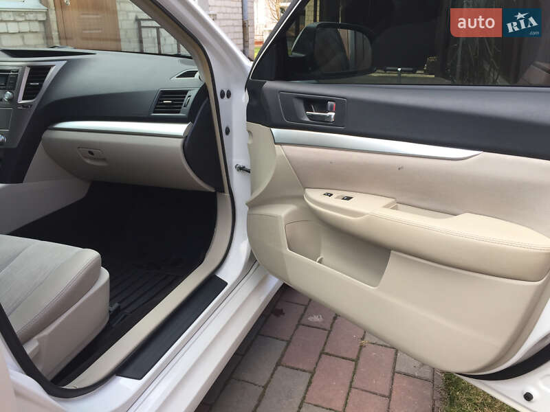 Седан Subaru Legacy 2012 в Броварах