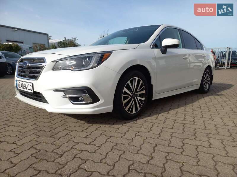 Седан Subaru Legacy 2019 в Черновцах
