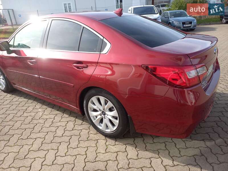 Седан Subaru Legacy 2017 в Черновцах