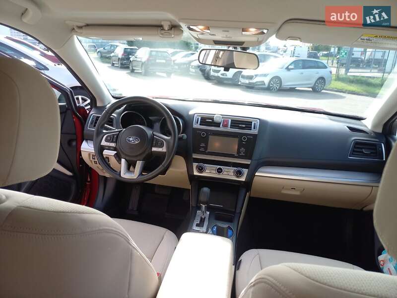 Седан Subaru Legacy 2017 в Черновцах
