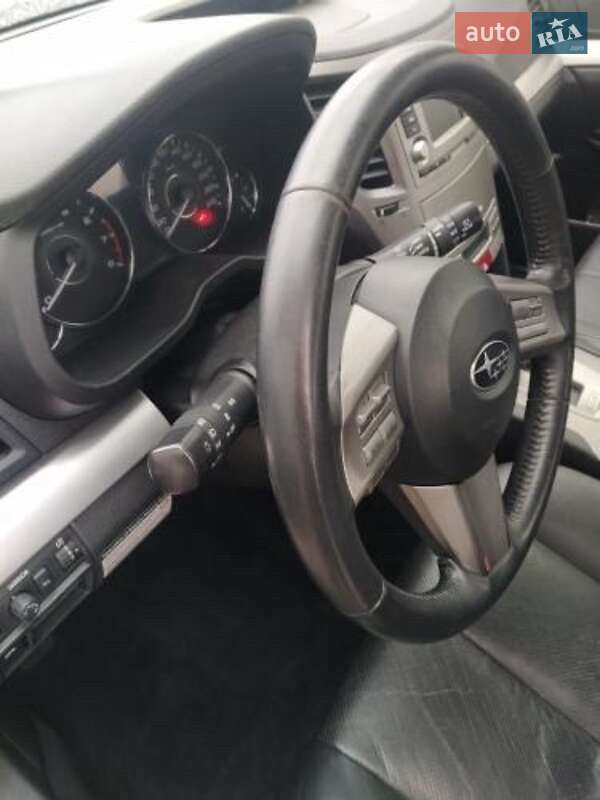Универсал Subaru Legacy 2012 в Тернополе