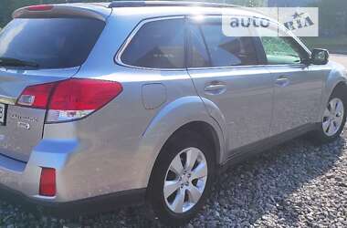 Универсал Subaru Legacy 2011 в 