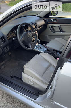 Седан Subaru Legacy 2004 в 