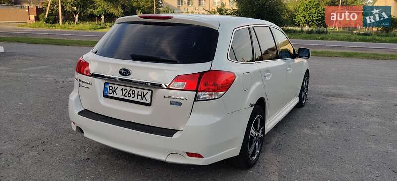 Універсал Subaru Legacy 2010 в Рівному