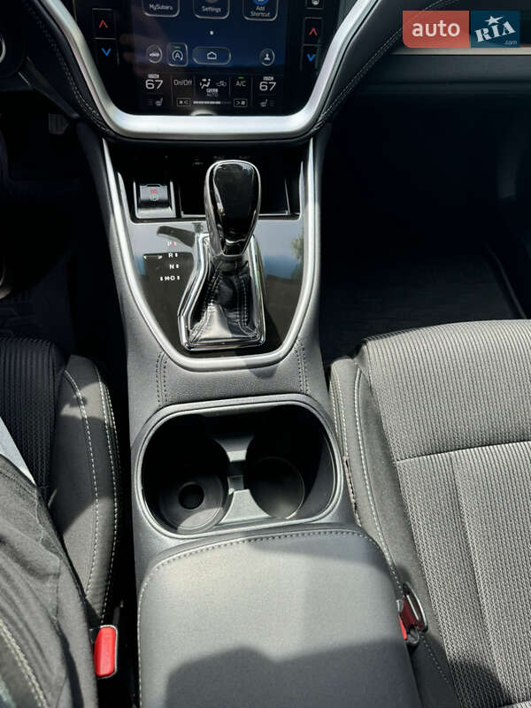 Седан Subaru Legacy 2022 в Кам'янському