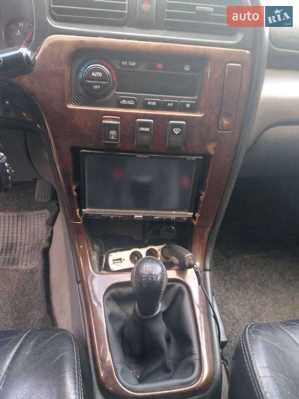 Седан Subaru Legacy 2000 в Кропивницком