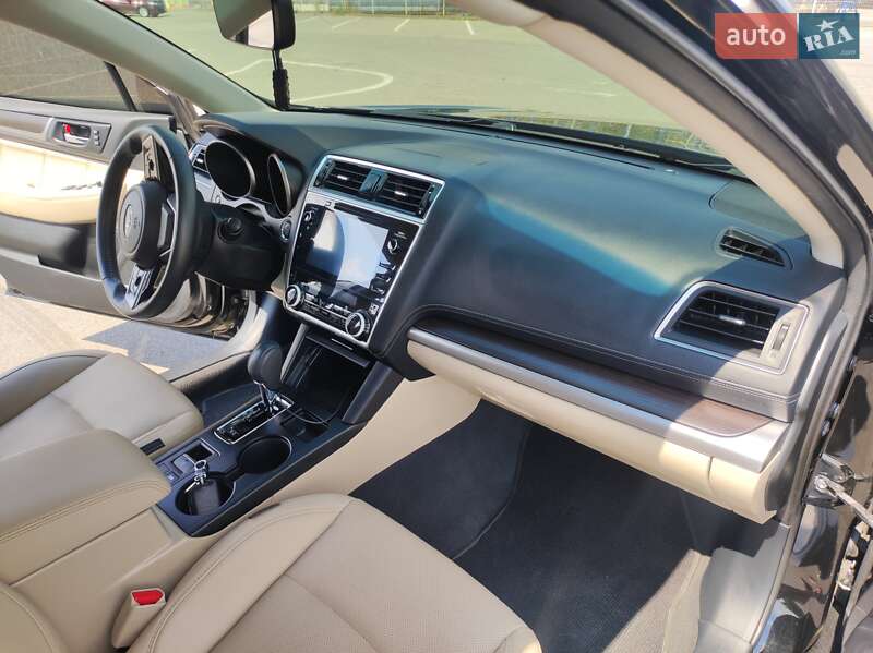 Седан Subaru Legacy 2018 в Днепре