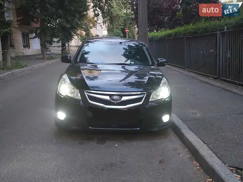 Седан Subaru Legacy 2010 в 