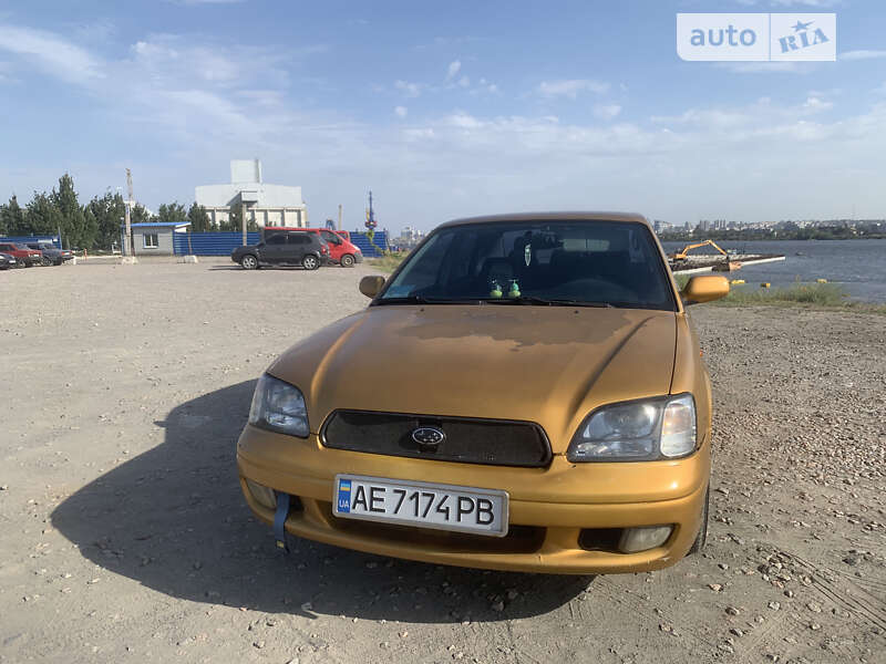 Седан Subaru Legacy 1999 в Днепре