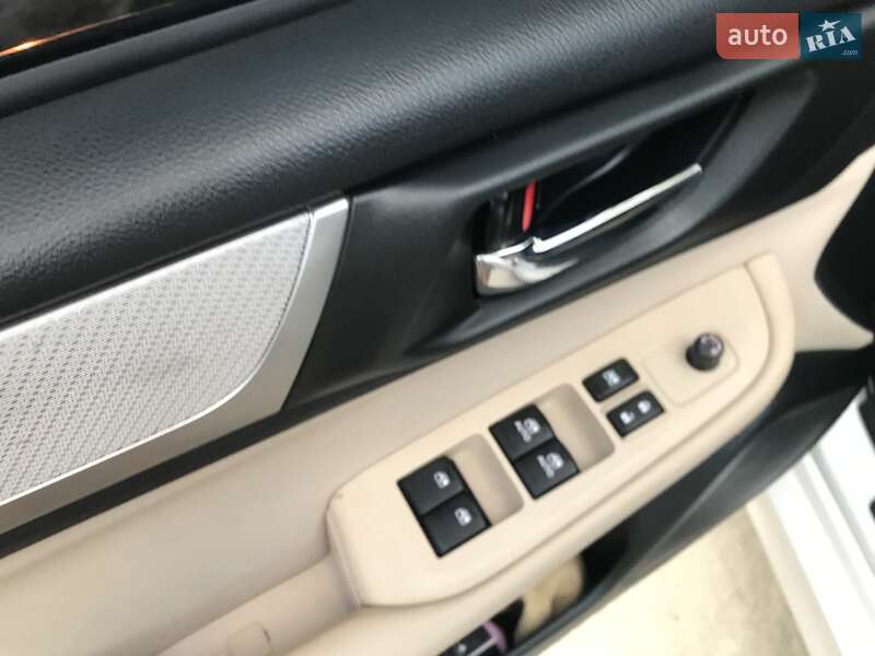 Седан Subaru Legacy 2015 в Новому Бузі