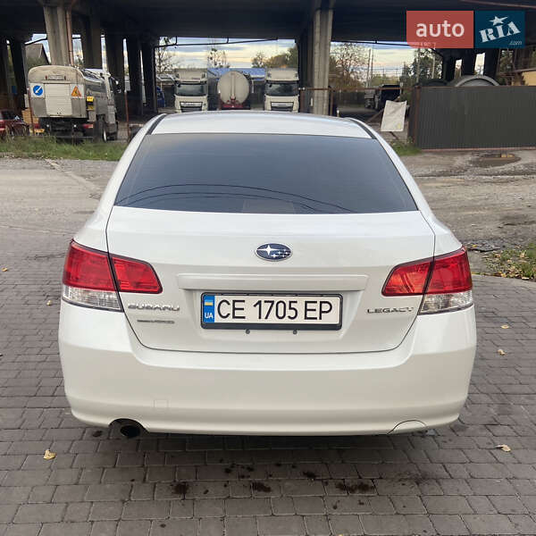 Седан Subaru Legacy 2010 в Черновцах