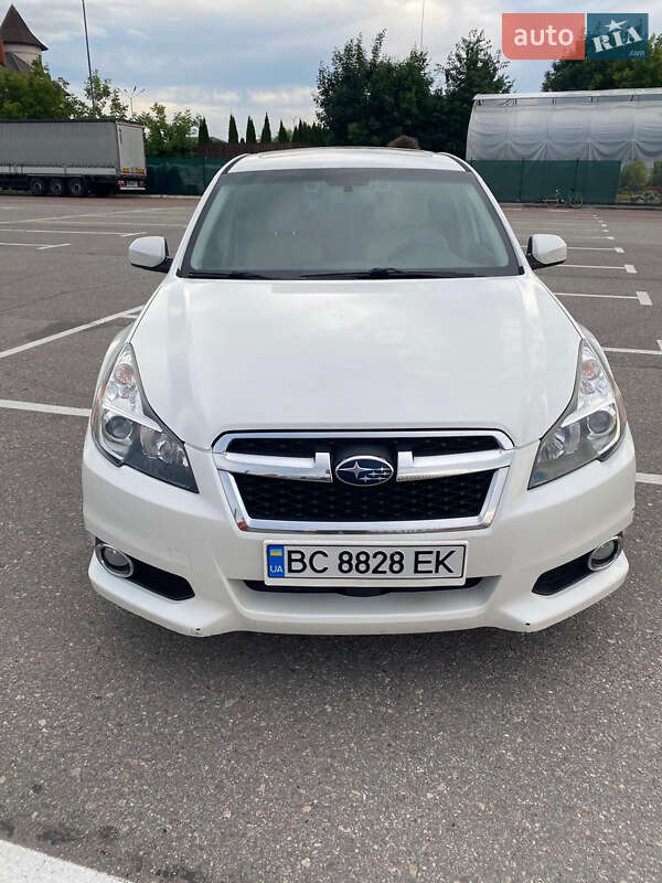 Седан Subaru Legacy 2013 в Львові