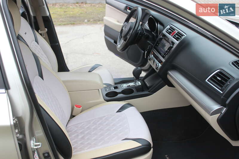 Седан Subaru Legacy 2014 в Днепре