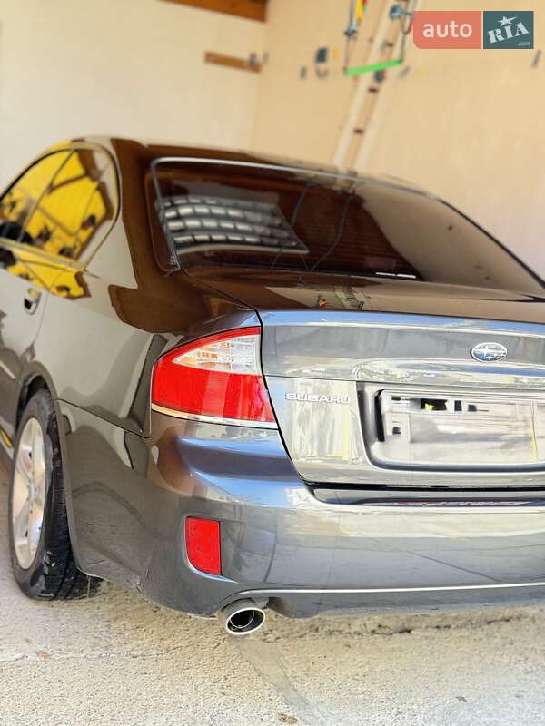 Седан Subaru Legacy 2006 в Тячеве