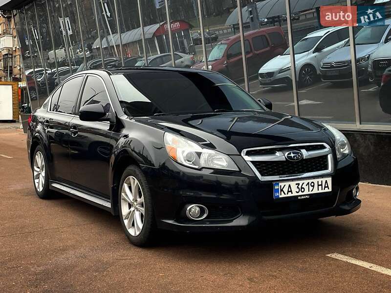 Седан Subaru Legacy 2014 в Киеве