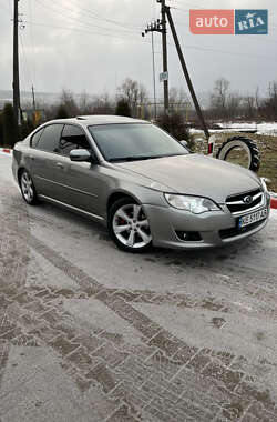 Седан Subaru Legacy 2007 в Черновцах