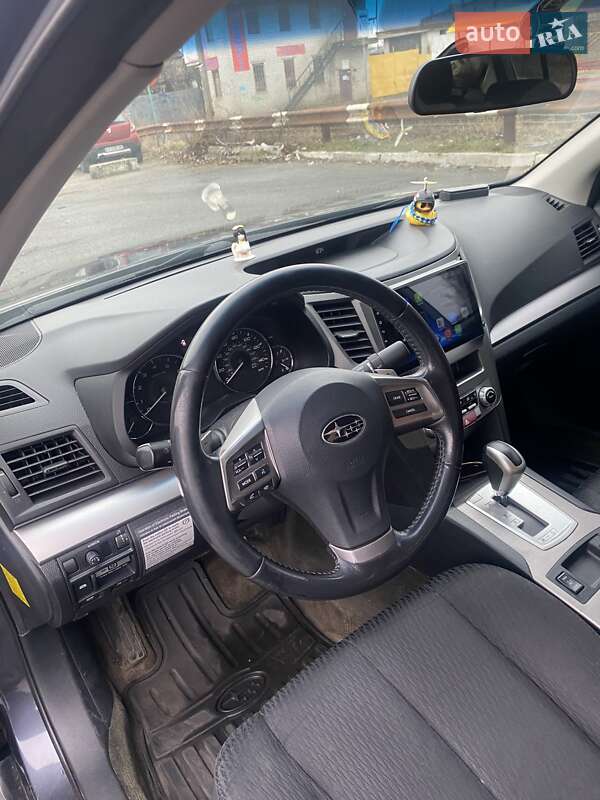 Седан Subaru Legacy 2012 в Киеве