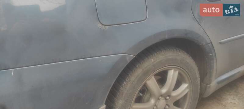 Седан Subaru Legacy 2005 в Днепре