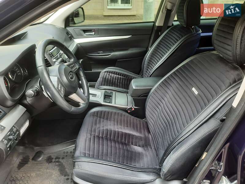 Седан Subaru Legacy 2010 в Одессе