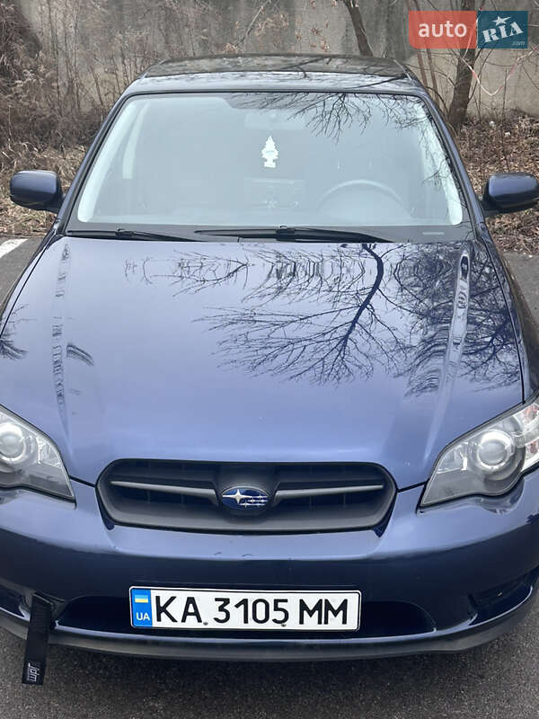 Седан Subaru Legacy 2004 в Киеве