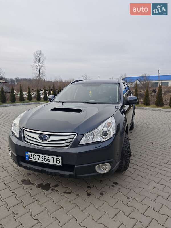 Subaru Legacy 2011