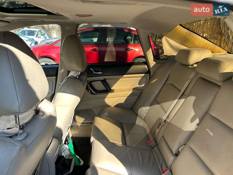 Седан Subaru Legacy 2003 в Киеве