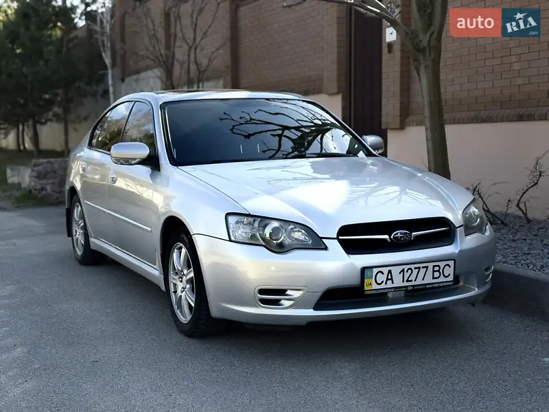 Седан Subaru Legacy 2004 в 