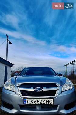 Седан Subaru Legacy 2013 в 