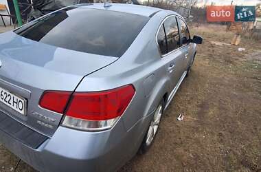 Седан Subaru Legacy 2013 в 