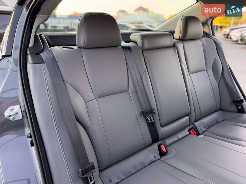 Седан Subaru Legacy 2020 в Киеве