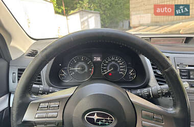Универсал Subaru Legacy 2010 в 