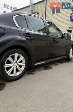 Седан Subaru Legacy 2012 в 