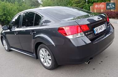 Седан Subaru Legacy 2012 в 