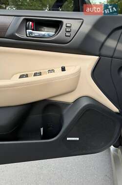 Седан Subaru Legacy 2014 в 
