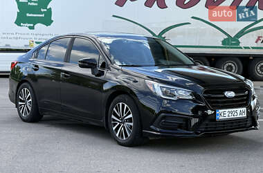 Седан Subaru Legacy 2018 в 